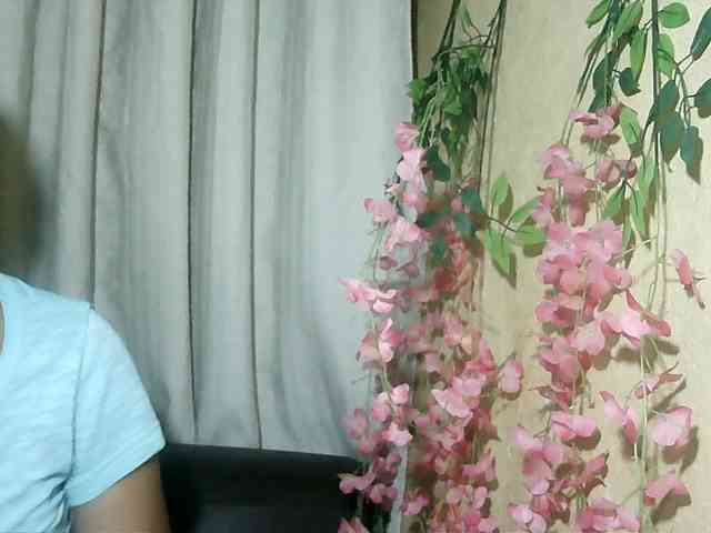 Pussy01lips webcam