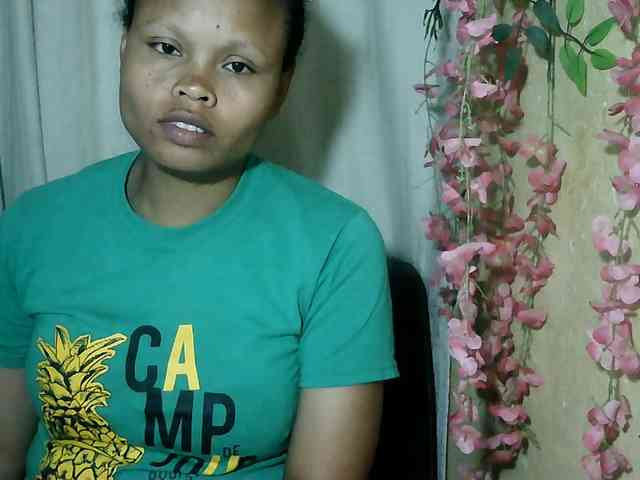 Pussy01lips webcam