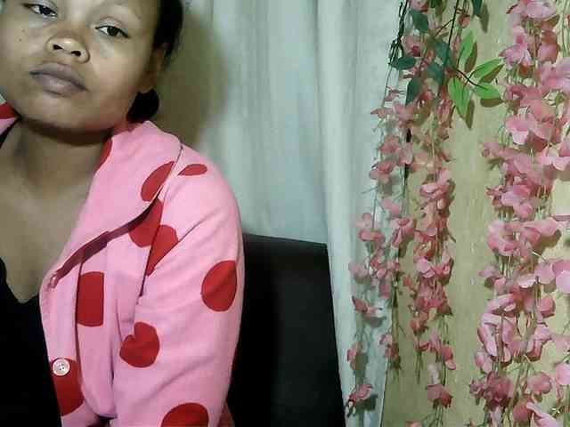 Pussy01lips webcam
