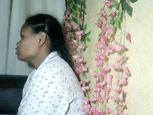 Pussy01lips webcam