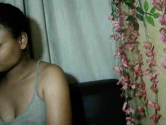 Pussy01lips webcam