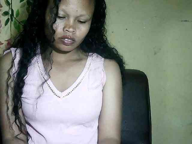 Pussy01lips webcam