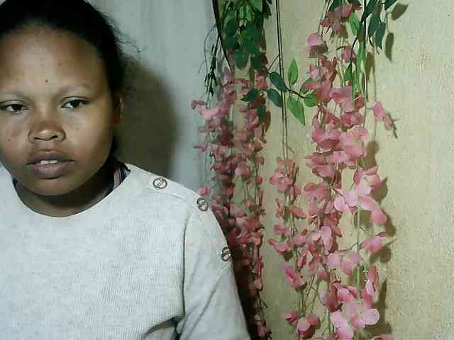 Pussy01lips's webcam live show
