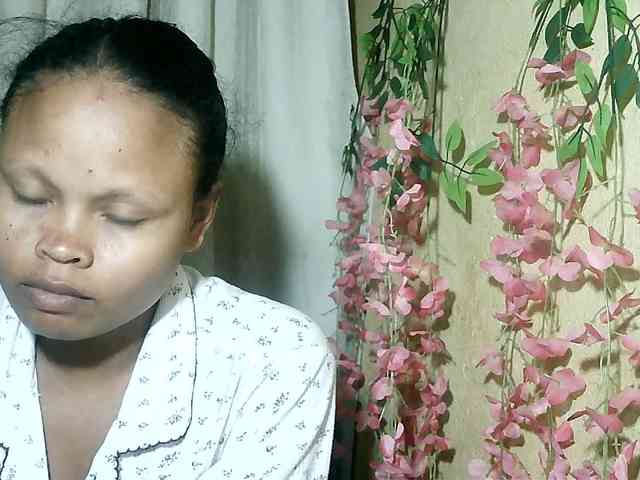 Pussy01lips webcam