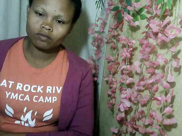 Pussy01lips webcam