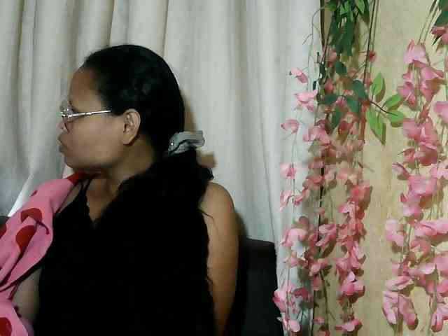 Pussy01lips webcam