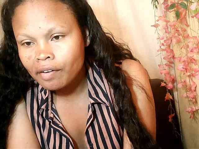 Pussy01lips webcam