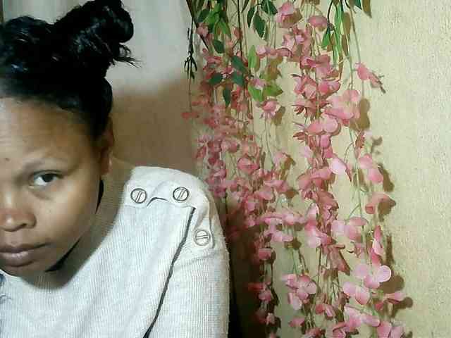 Pussy01lips webcam