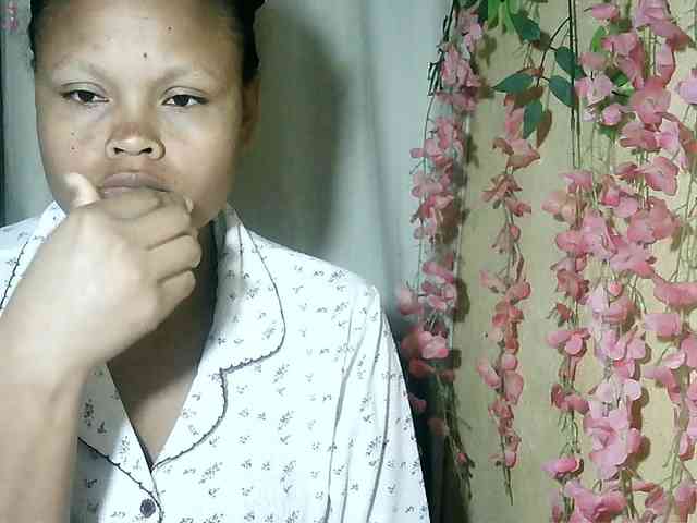 Pussy01lips webcam