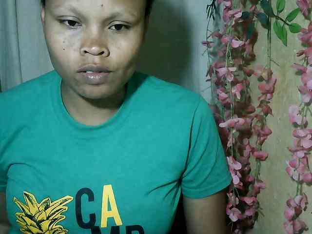 Pussy01lips webcam