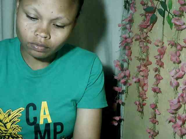 Pussy01lips webcam
