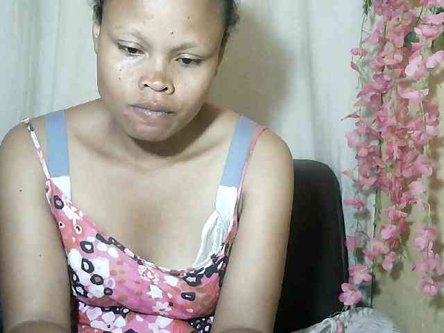 Pussy01lips webcam