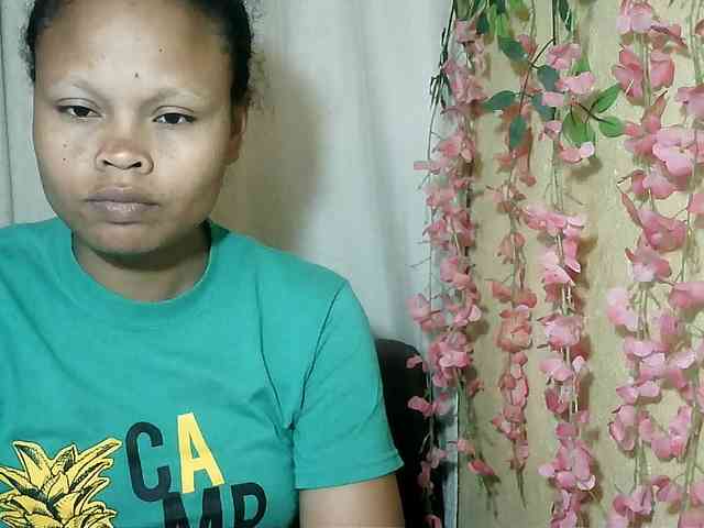 Pussy01lips webcam