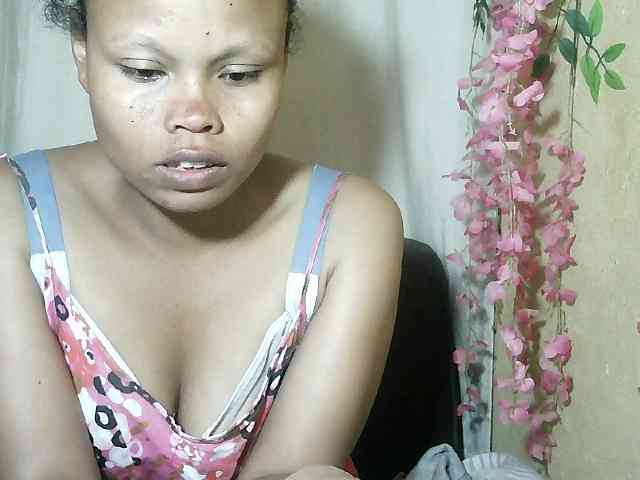 Pussy01lips webcam