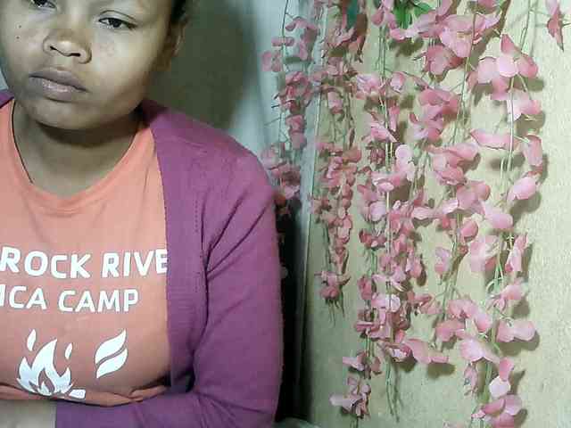Pussy01lips webcam