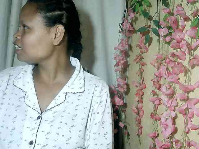 Pussy01lips webcam