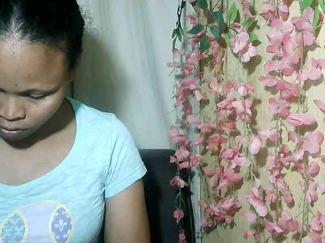 Pussy01lips webcam