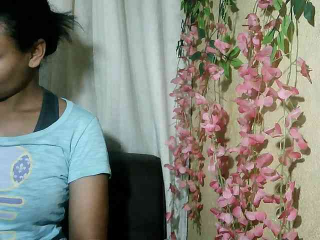 Pussy01lips webcam
