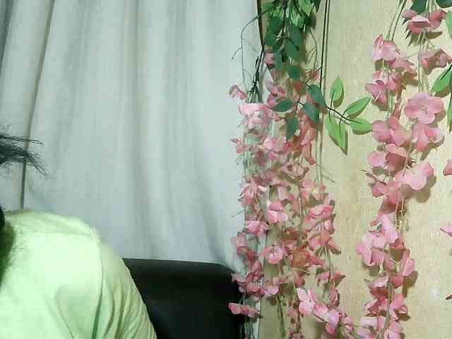 Pussy01lips webcam