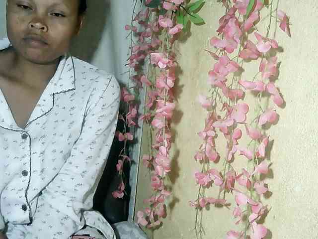 Pussy01lips webcam