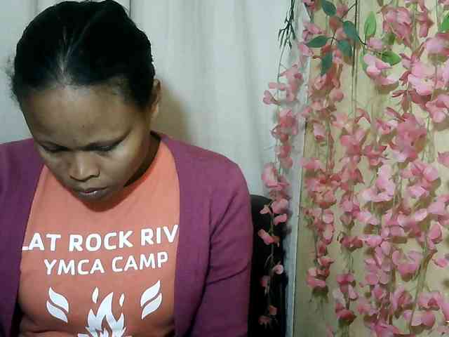 Pussy01lips webcam