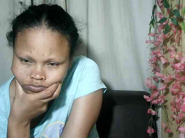 Pussy01lips webcam