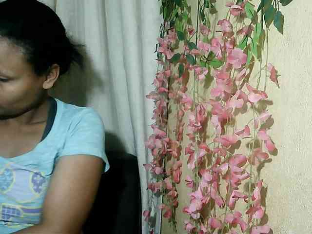 Pussy01lips webcam
