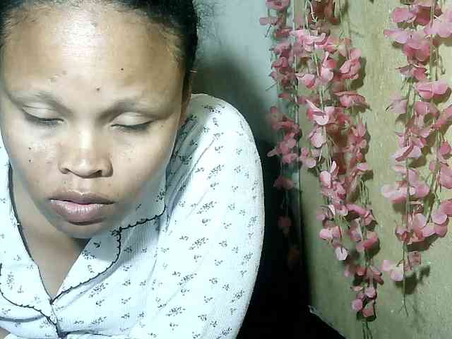 Pussy01lips webcam