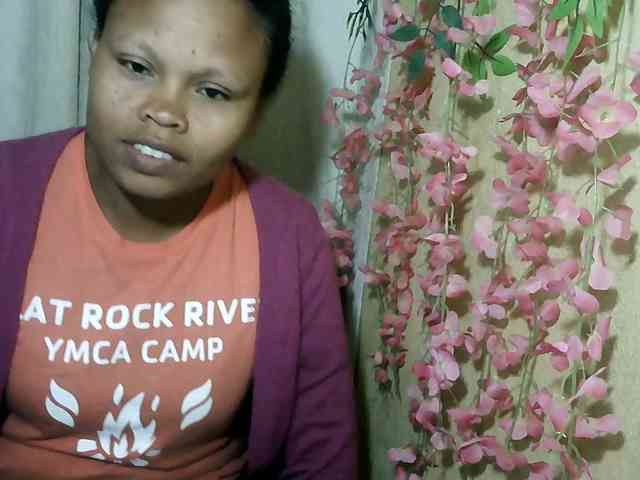 Pussy01lips webcam