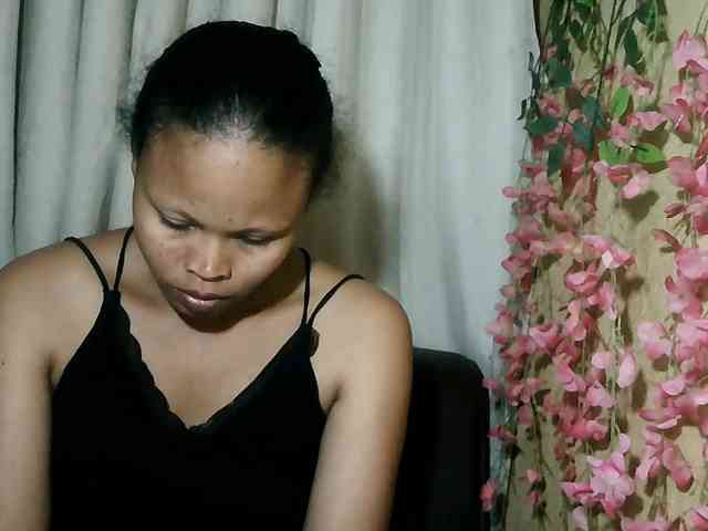 Pussy01lips webcam