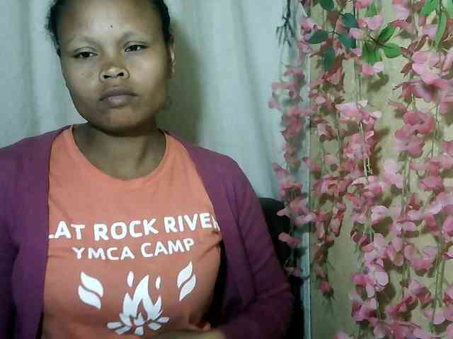 Pussy01lips webcam