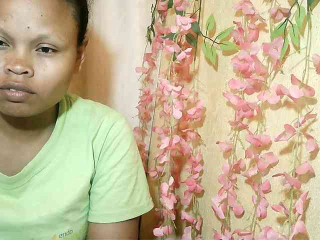 Pussy01lips webcam