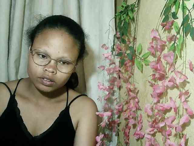 Pussy01lips webcam