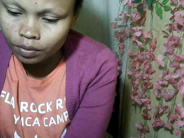 Pussy01lips webcam