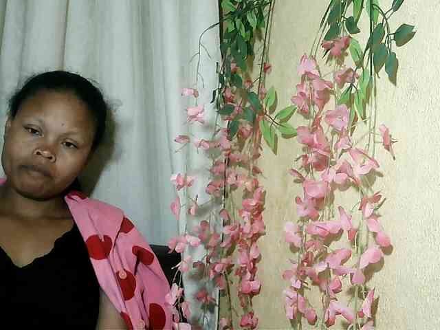Pussy01lips webcam