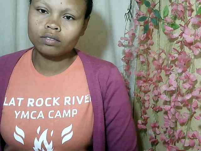 Pussy01lips webcam