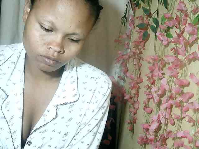 Pussy01lips webcam