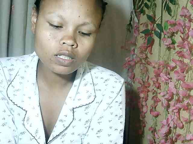 Pussy01lips webcam
