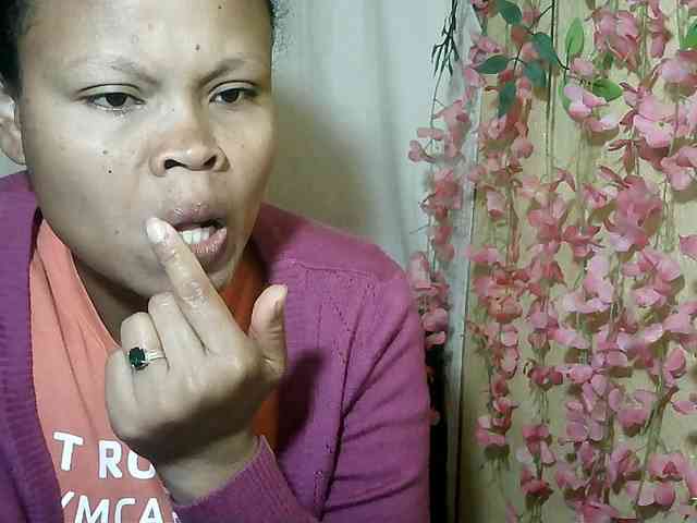 Pussy01lips webcam