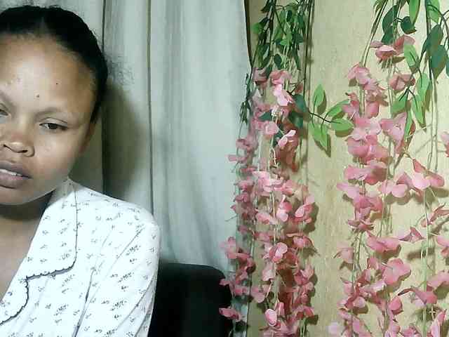 Pussy01lips webcam