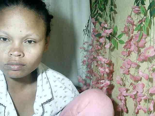 Pussy01lips webcam