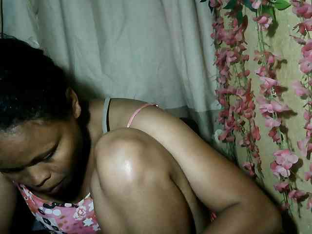 Pussy01lips webcam