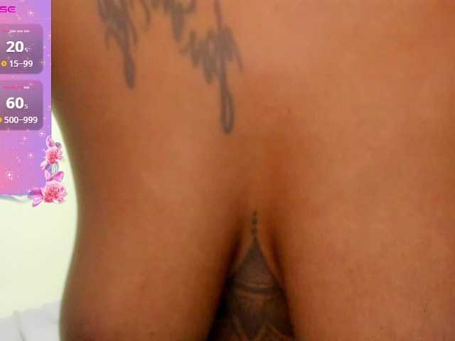 Lexxiiross live cam on BongaCams