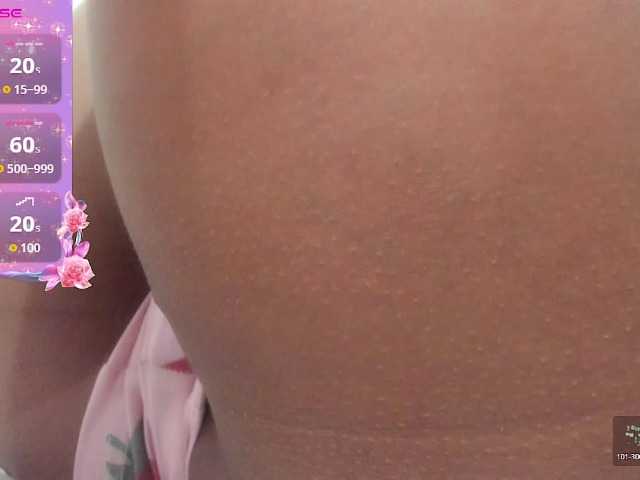 Lexxiiross live cam on BongaCams