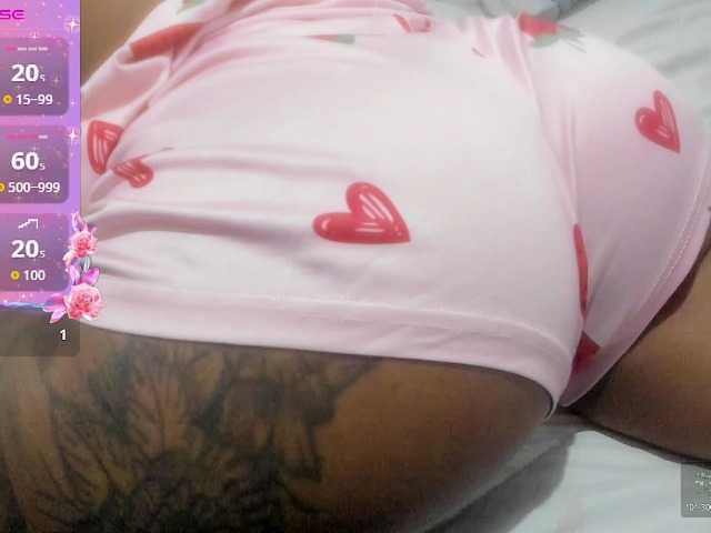 Lexxiiross live cam on BongaCams