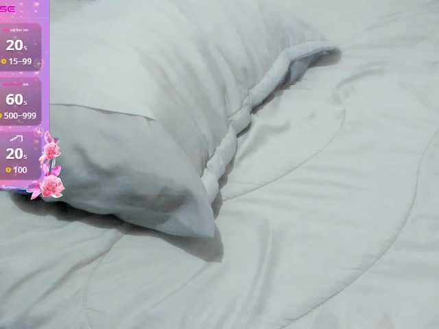 Lexxiiross live cam on BongaCams