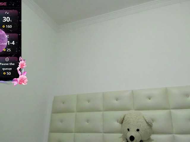 Lexxiiross live cam on BongaCams