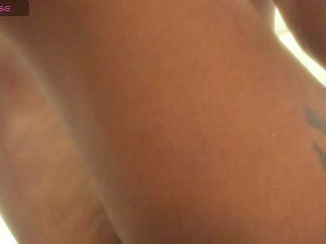 Lexxiiross live cam on BongaCams