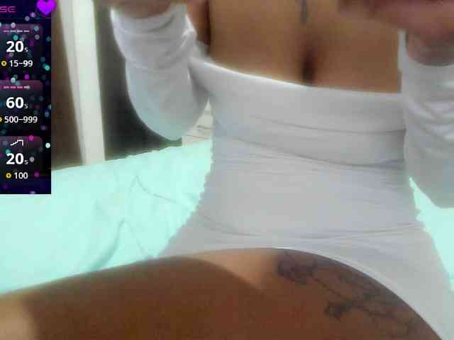 Lexxiiross webcam