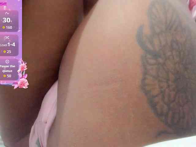 Lexxiiross webcam
